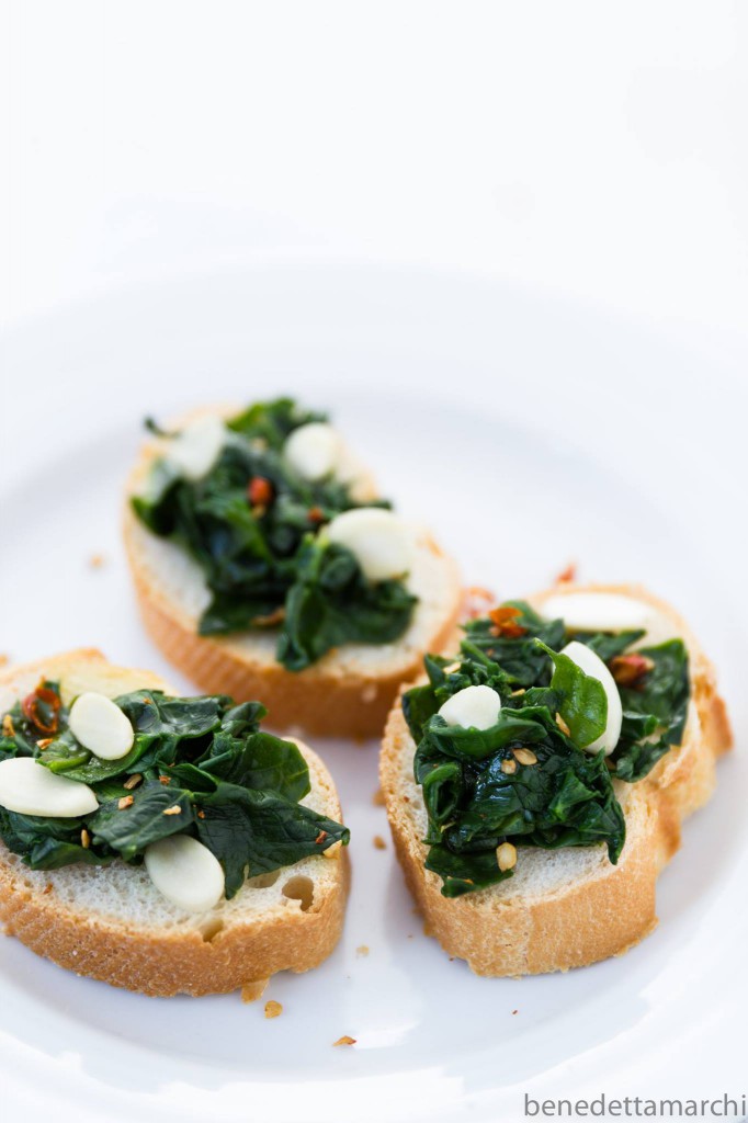 crostini di cavolo nero peperoncino